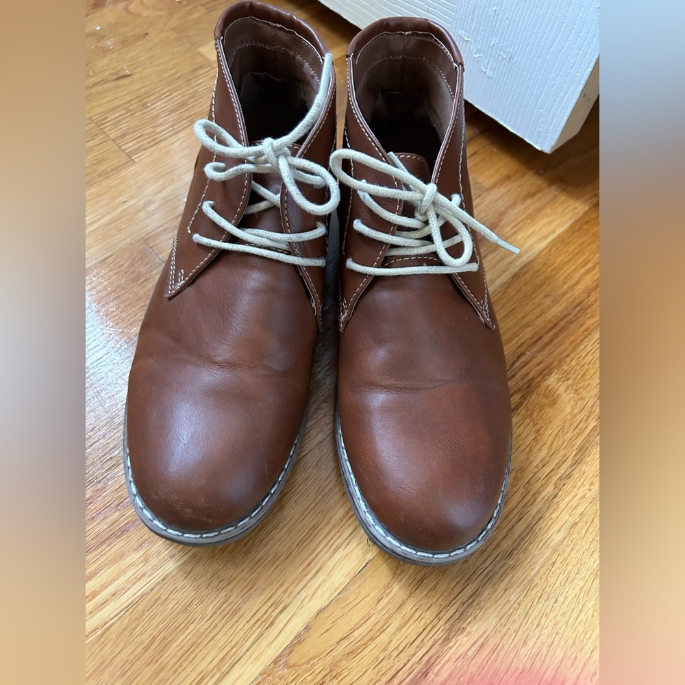 Big Boys size 5 Steve Madden brown boots - Picture 1 of 3